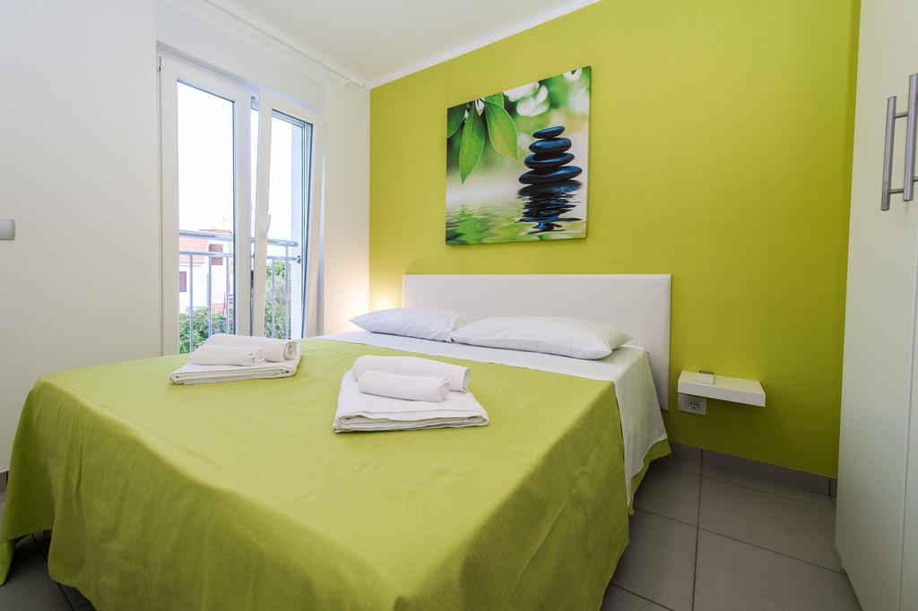 Blue Sky Apartments Rogoznica  Exterior foto