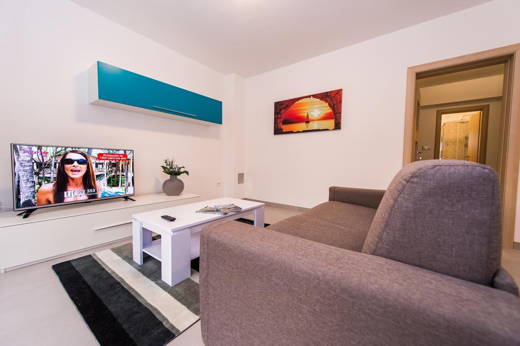 Blue Sky Apartments Rogoznica  Exterior foto